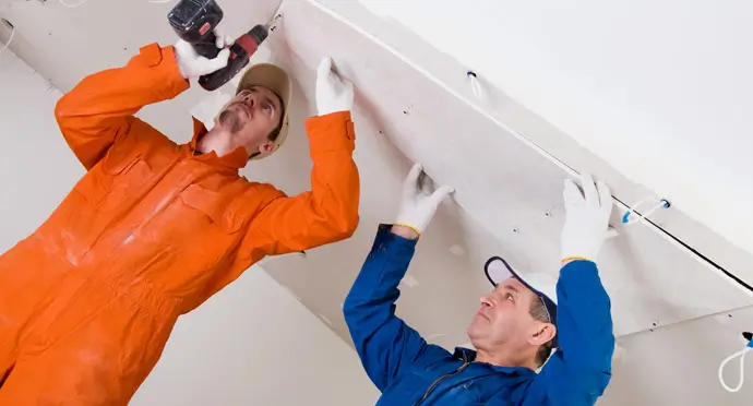 Монтаж натяжных потолков